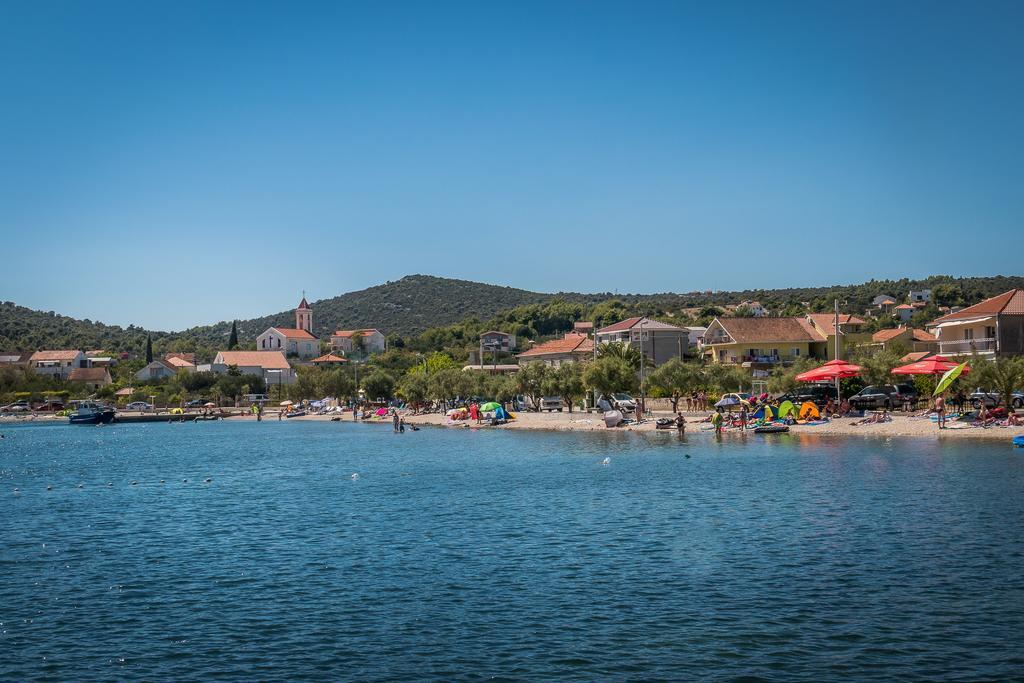 Villa Albatros Vinišće Kültér fotó