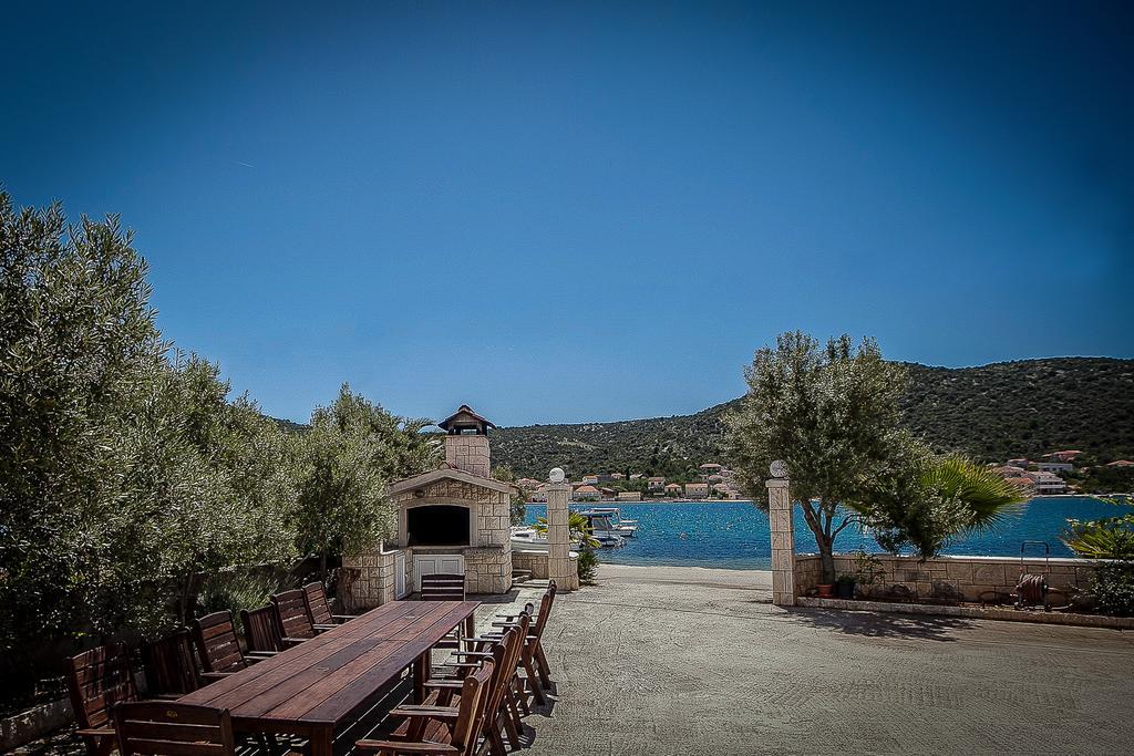 Villa Albatros Vinišće Kültér fotó