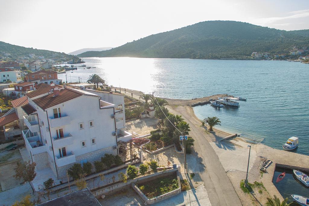 Villa Albatros Vinišće Kültér fotó