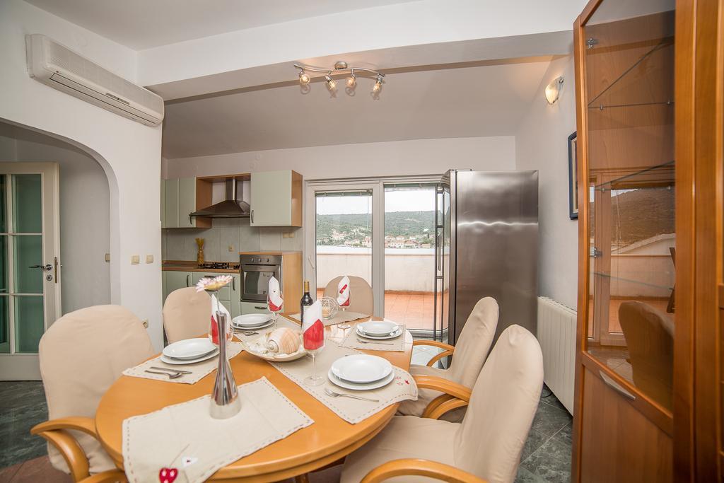 Villa Albatros Vinišće Kültér fotó