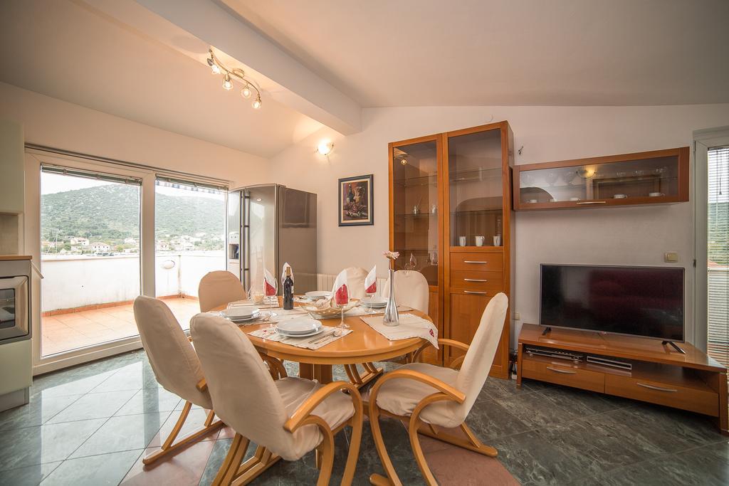 Villa Albatros Vinišće Kültér fotó
